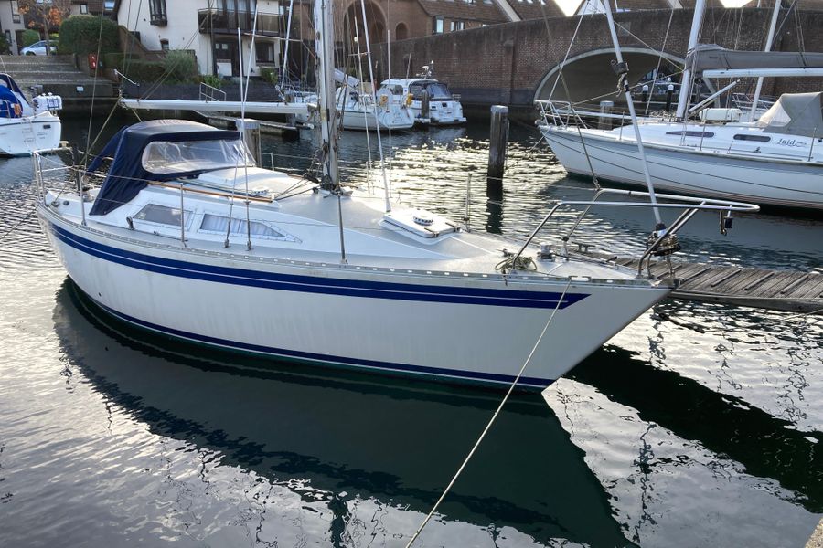 1982 Moody 27 for sale at BH Boat Sales
