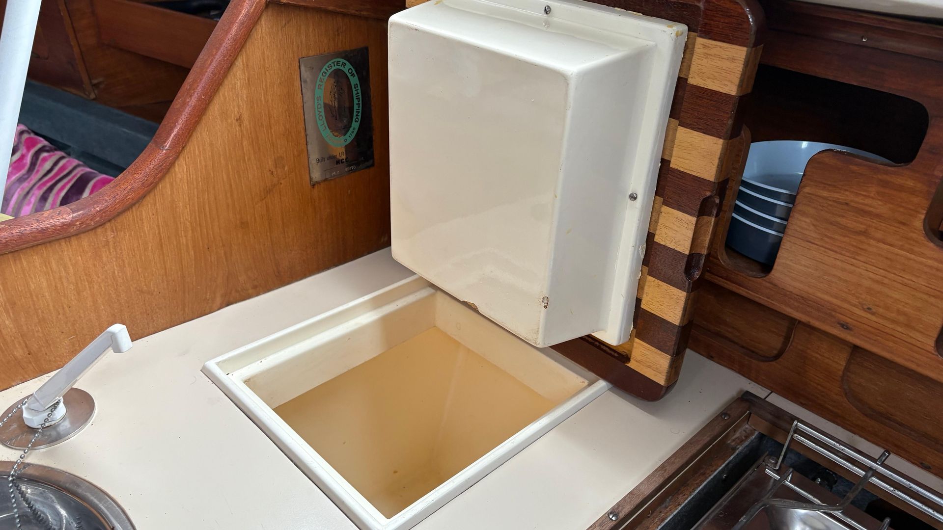 1982 Moody 27 for sale at BH Boat Sales