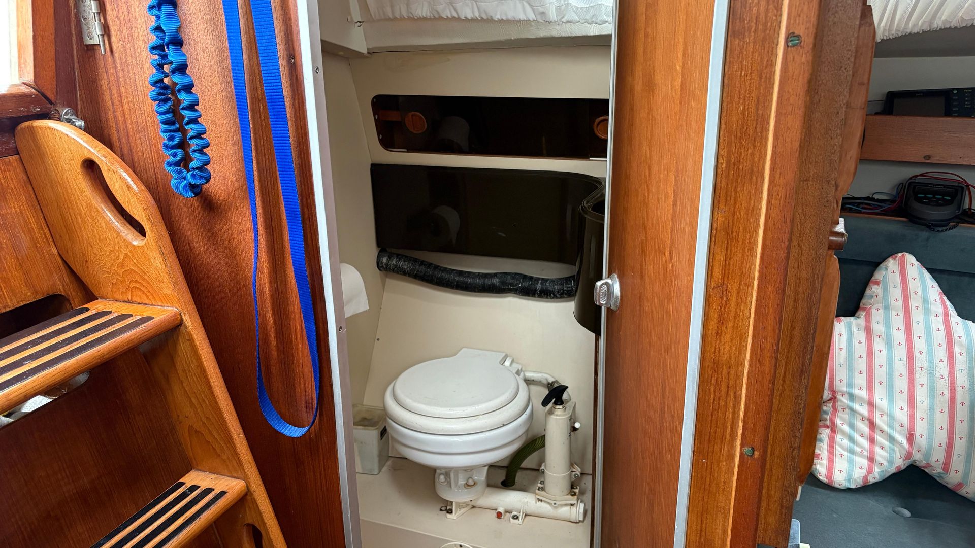 1982 Moody 27 for sale at BH Boat Sales