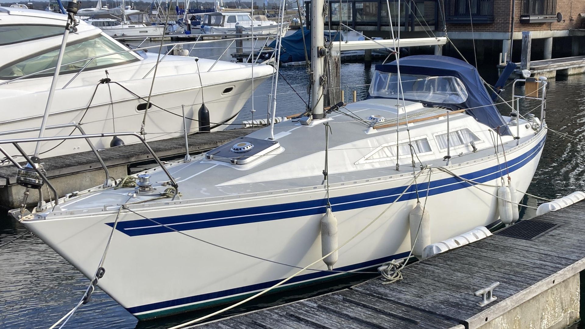 1982 Moody 27 for sale at BH Boat Sales