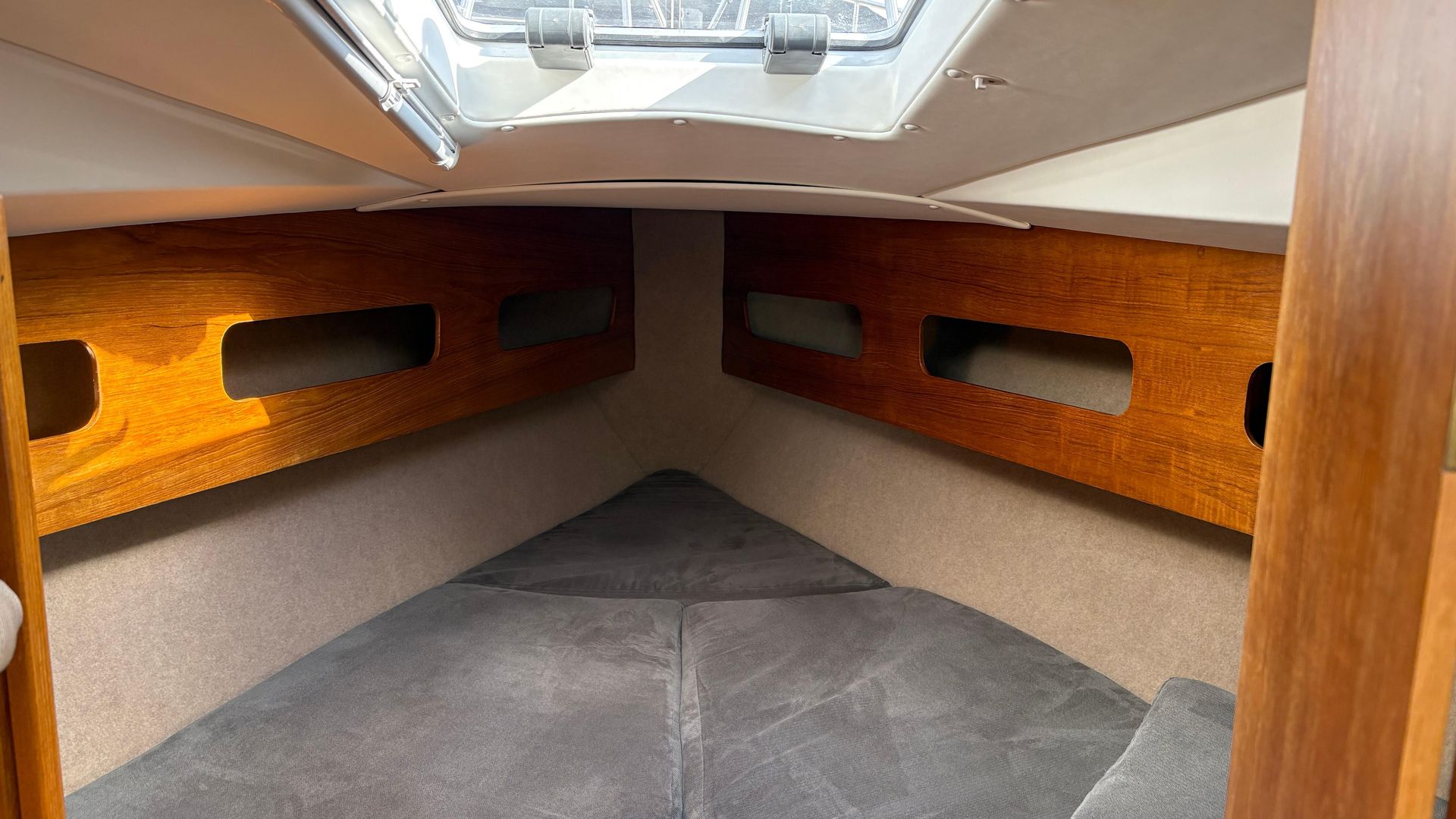 1984 Moody 27 for sale at BH Boat Sales